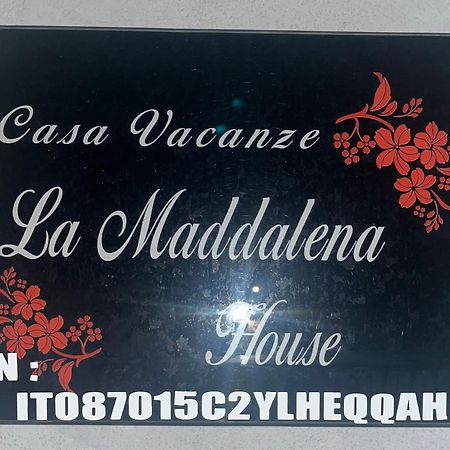 Апартаменты La Maddalena House Катания Экстерьер фото