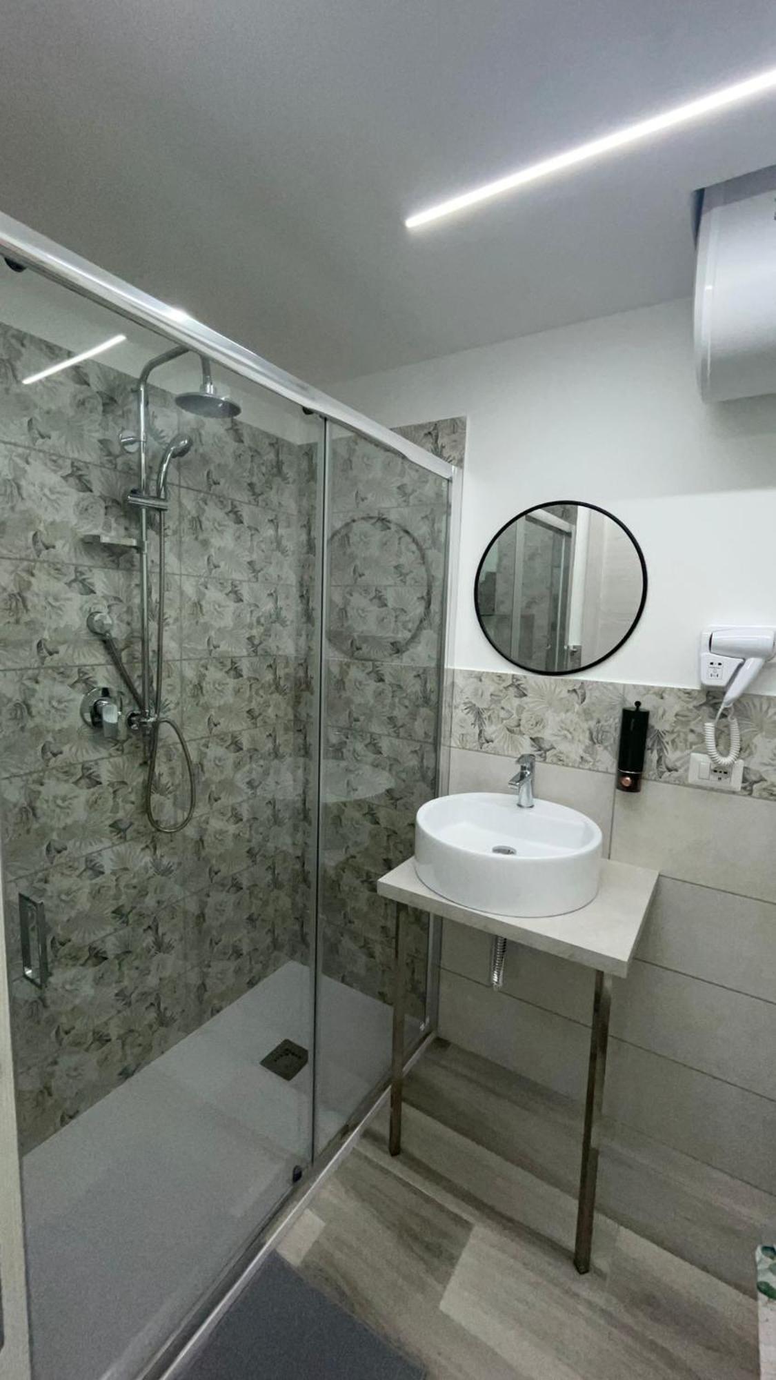 Апартаменты La Maddalena House Катания Экстерьер фото
