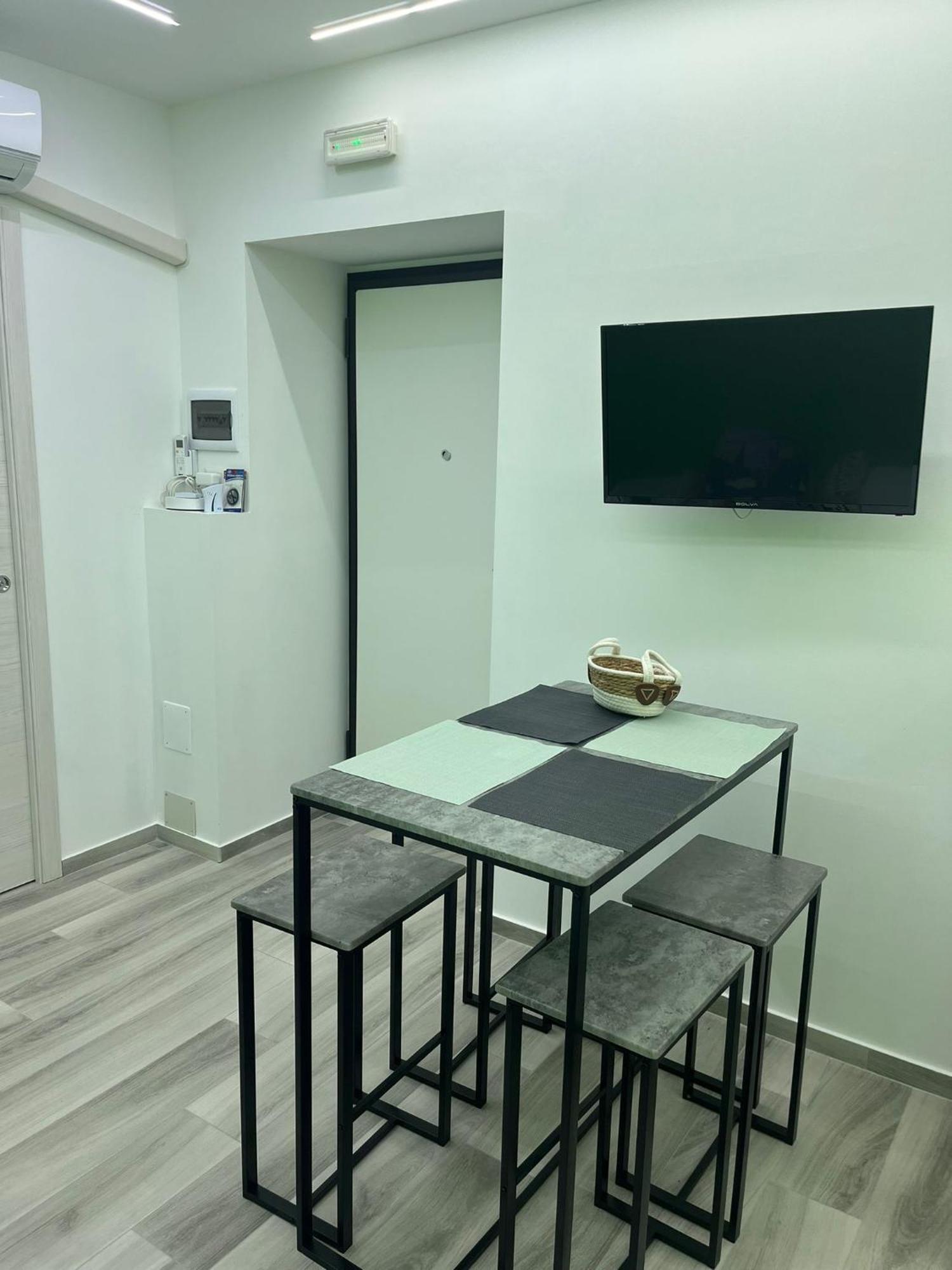 Апартаменты La Maddalena House Катания Экстерьер фото