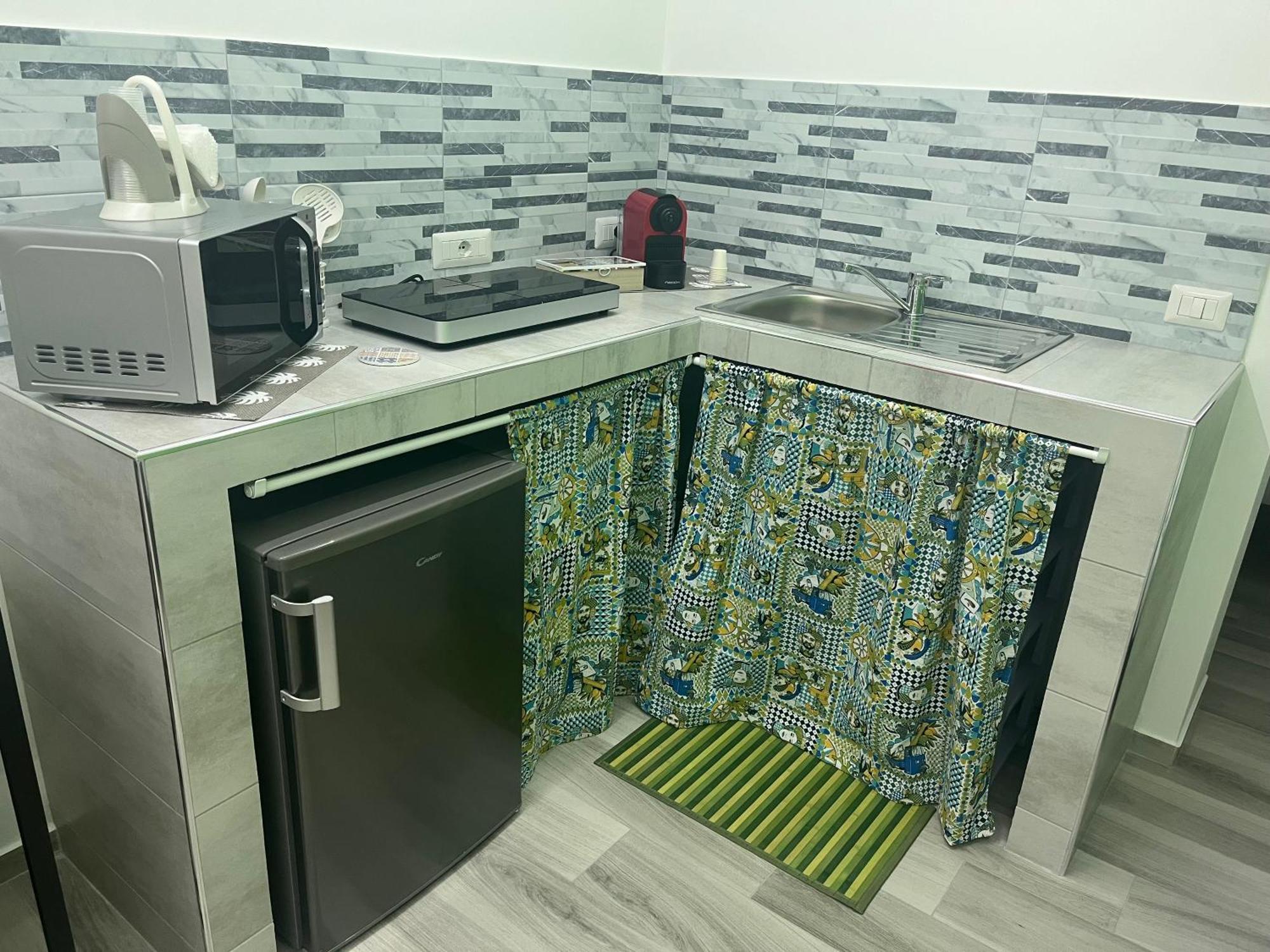 Апартаменты La Maddalena House Катания Экстерьер фото